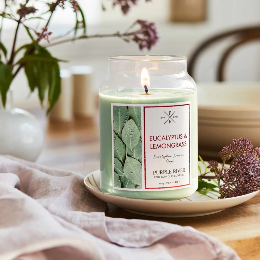 Soy scented candle Eucalyptus Lemongrass Purple River 623 g