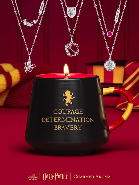 Sviečka Harry Potter so šperky Charmed Aroma sójová voňavá Náhrdelník – Chrabromil Gryffindor Mug